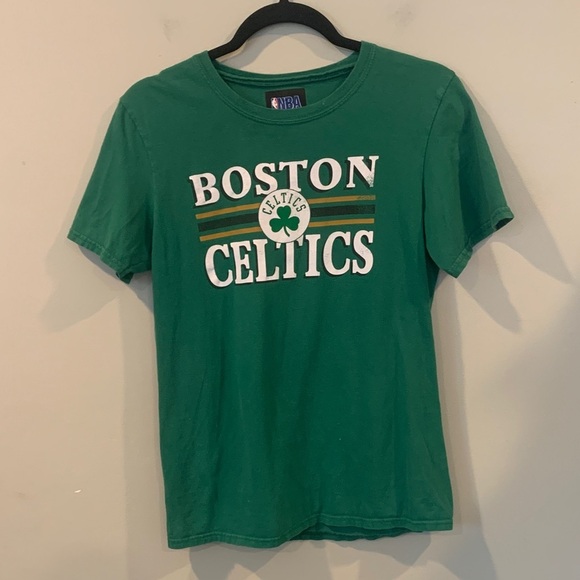 NBA Boston Celtics Green Short Sleeve T-Shirt Women’s Small - Picture 1 of 6
